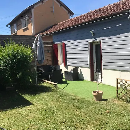 Holiday home Agreable Maison Au Calme